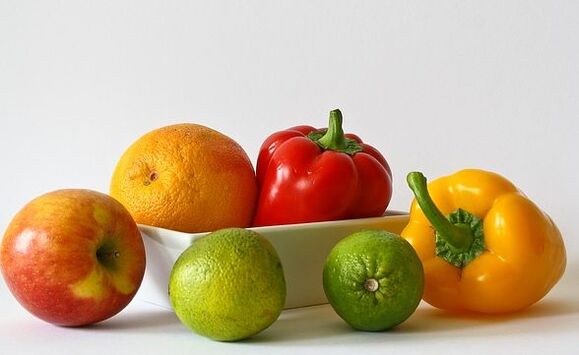 Apfel, Orange, Paprika und Limetten